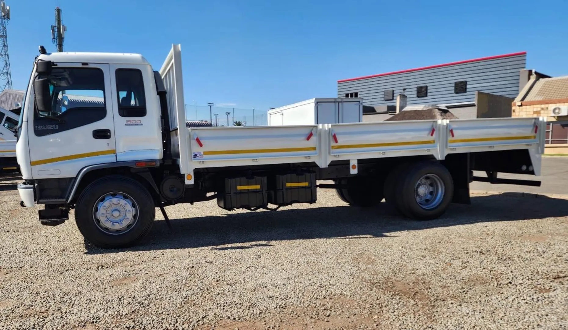 2010 Isuzu FTR 800 Dropside