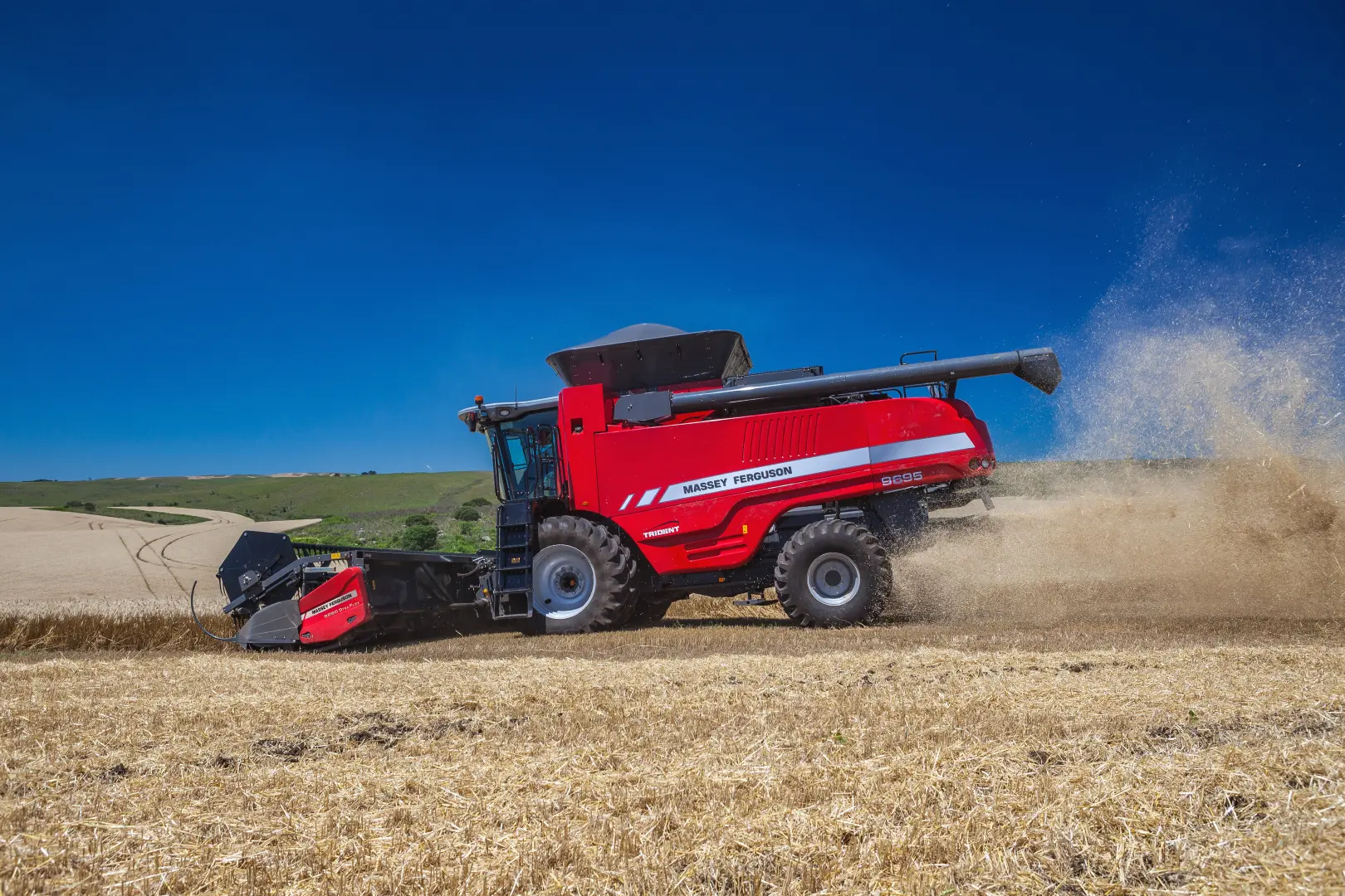 Massey Ferguson 9000 Combine | MF 9695, MF 9795 &amp; MF 9895