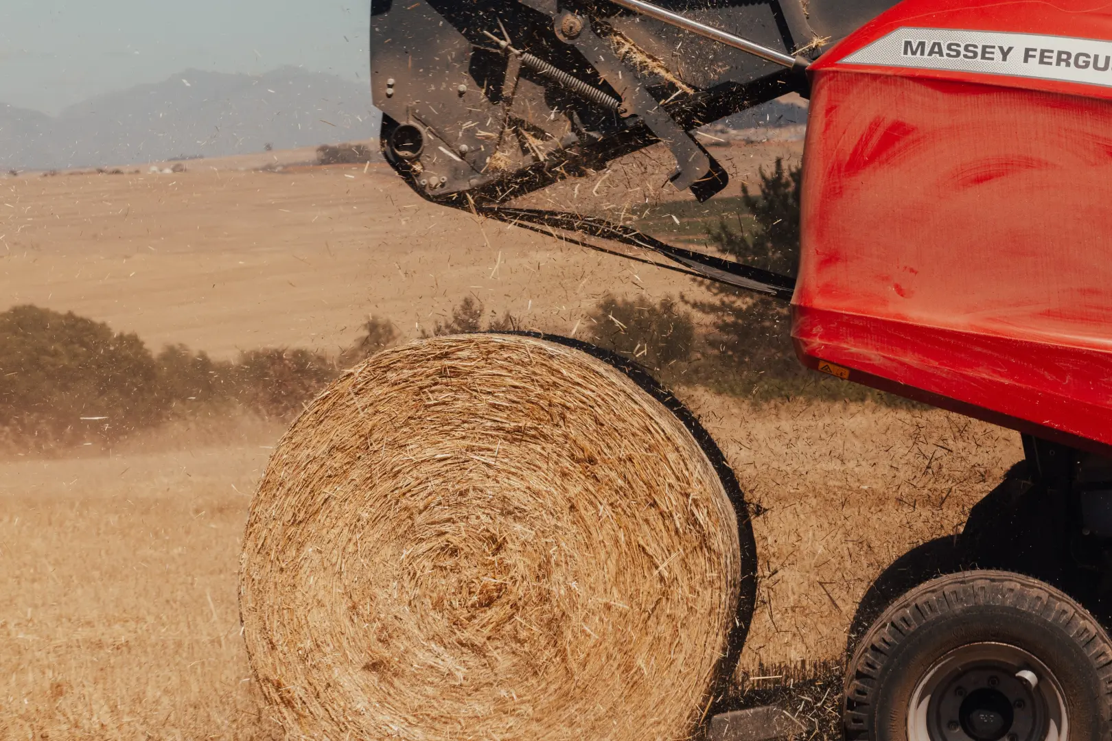 Massey Ferguson RB 4140V round balers