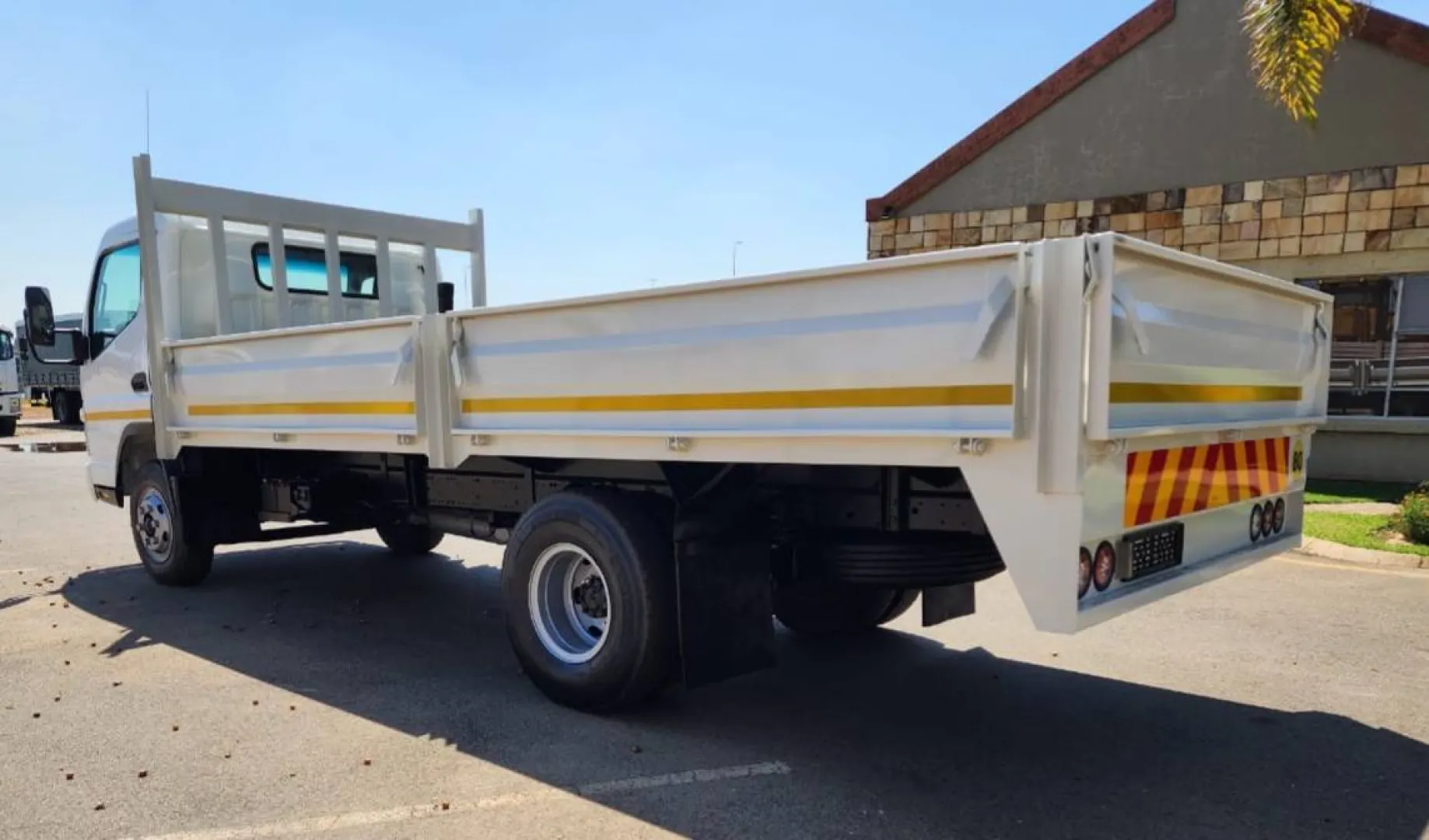 2007 Fuso FE 7-136 Dropside