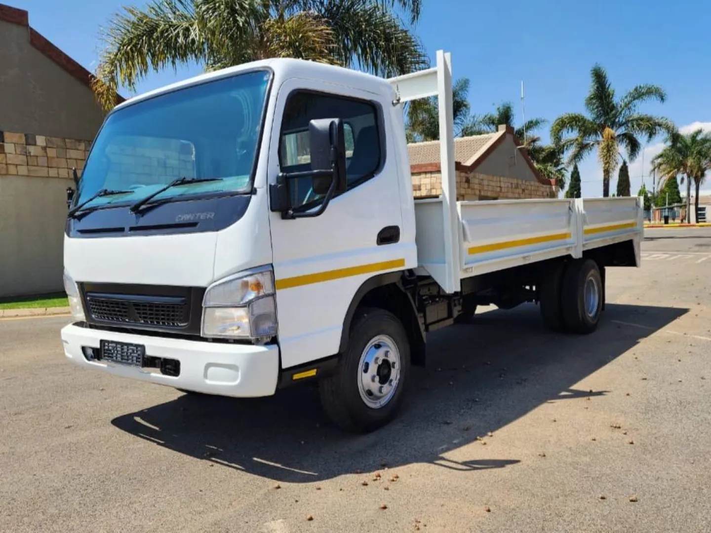 2007 Fuso FE 7-136 Dropside