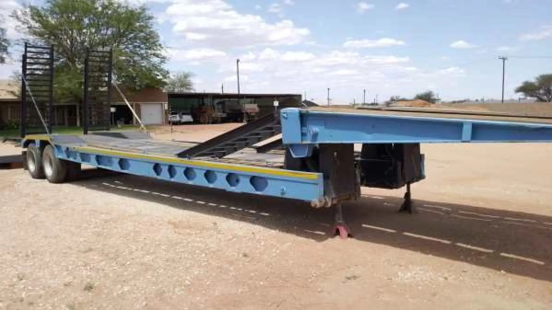 30 Ton Lowbed Trailer | QAC Equipment