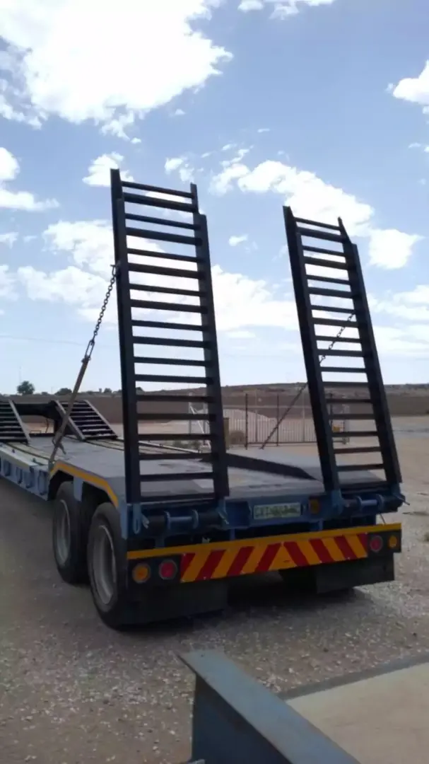 30 Ton Lowbed Trailer | QAC Equipment