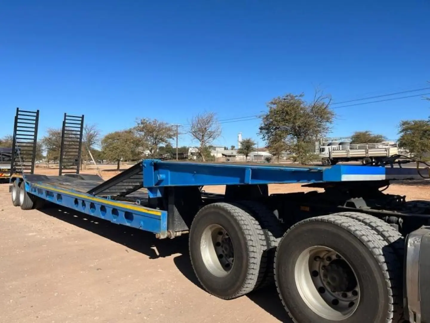 30 Ton Lowbed Trailer | QAC Equipment