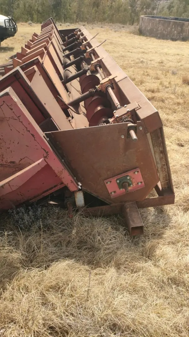 8 Row Screw Head | Good condition | QAC Equipment