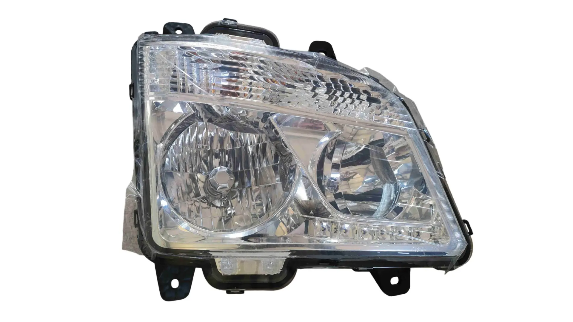 Upgrade your fleet: FAW J6 28.500 premium headlamps available now | Spare Care