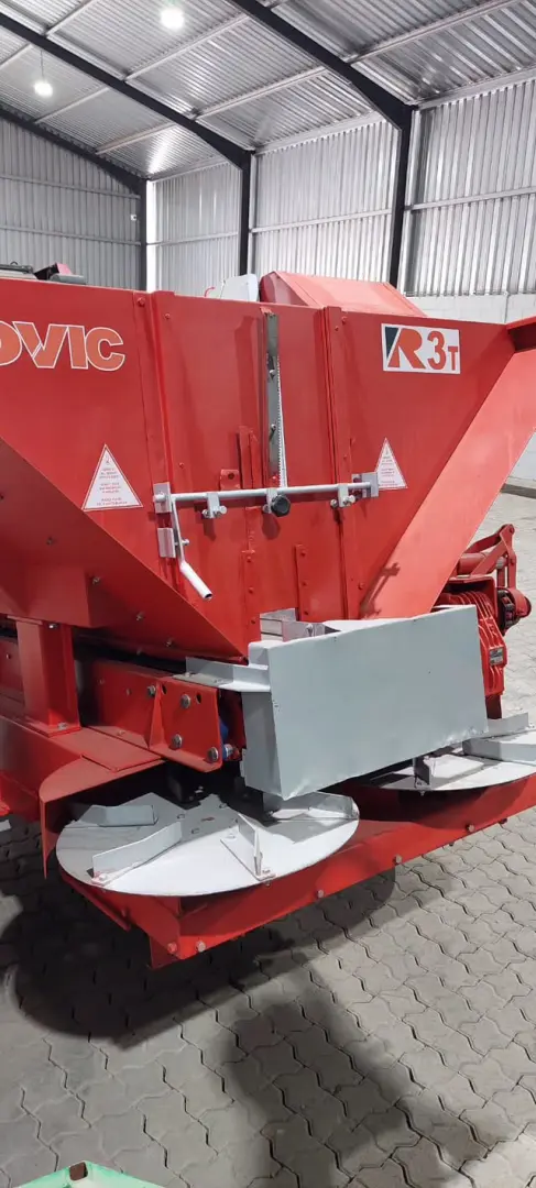 Rovic 3 Ton Sleepstrooier | Agrimar 