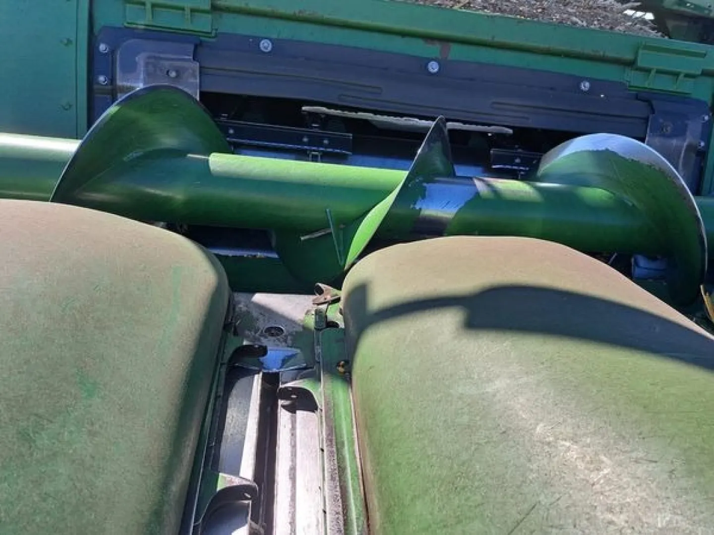 John Deere 893 plukkerkop | MK Landbou Dienste