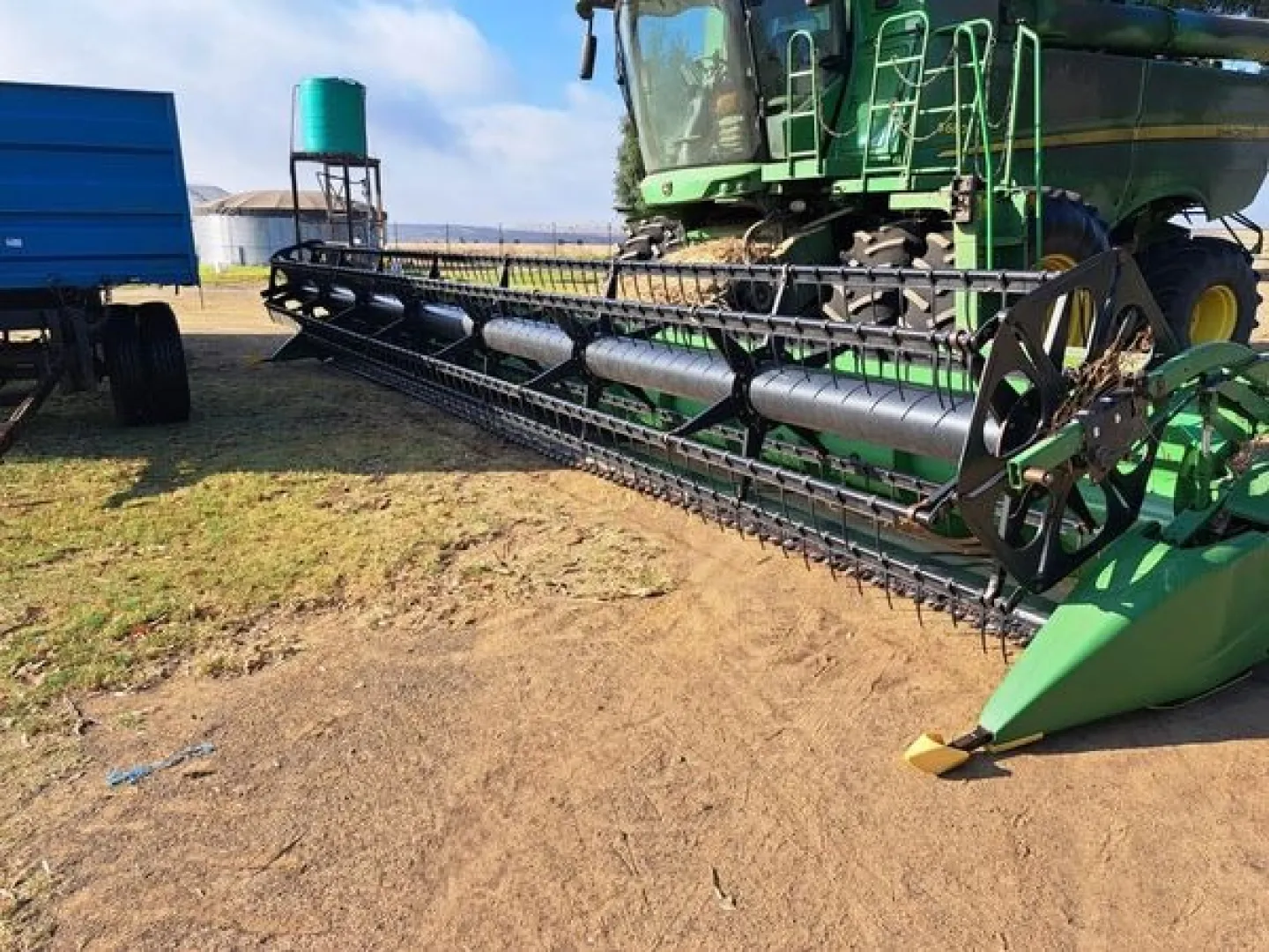 John Deere 635F Hydraflex tafel | MK Landbou Dienste