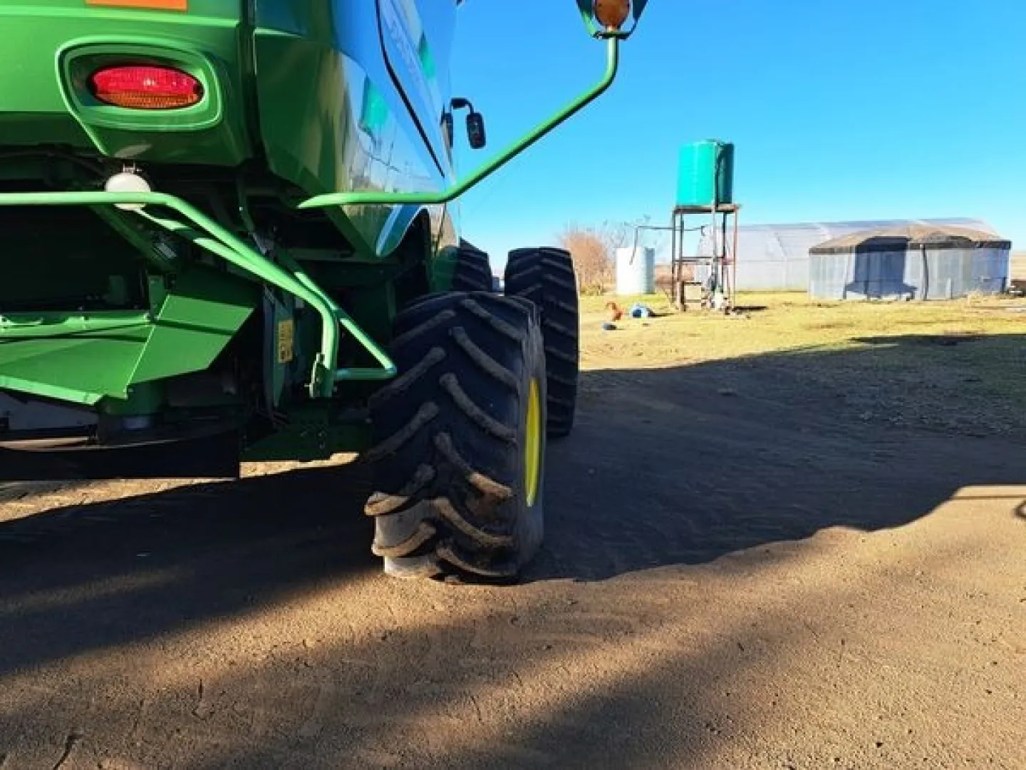 John Deere S680 | MK Landbou Dienste