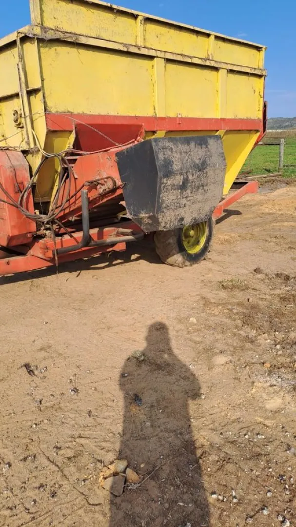 RMH 310 feeder mixer | MK Landbou Dienste