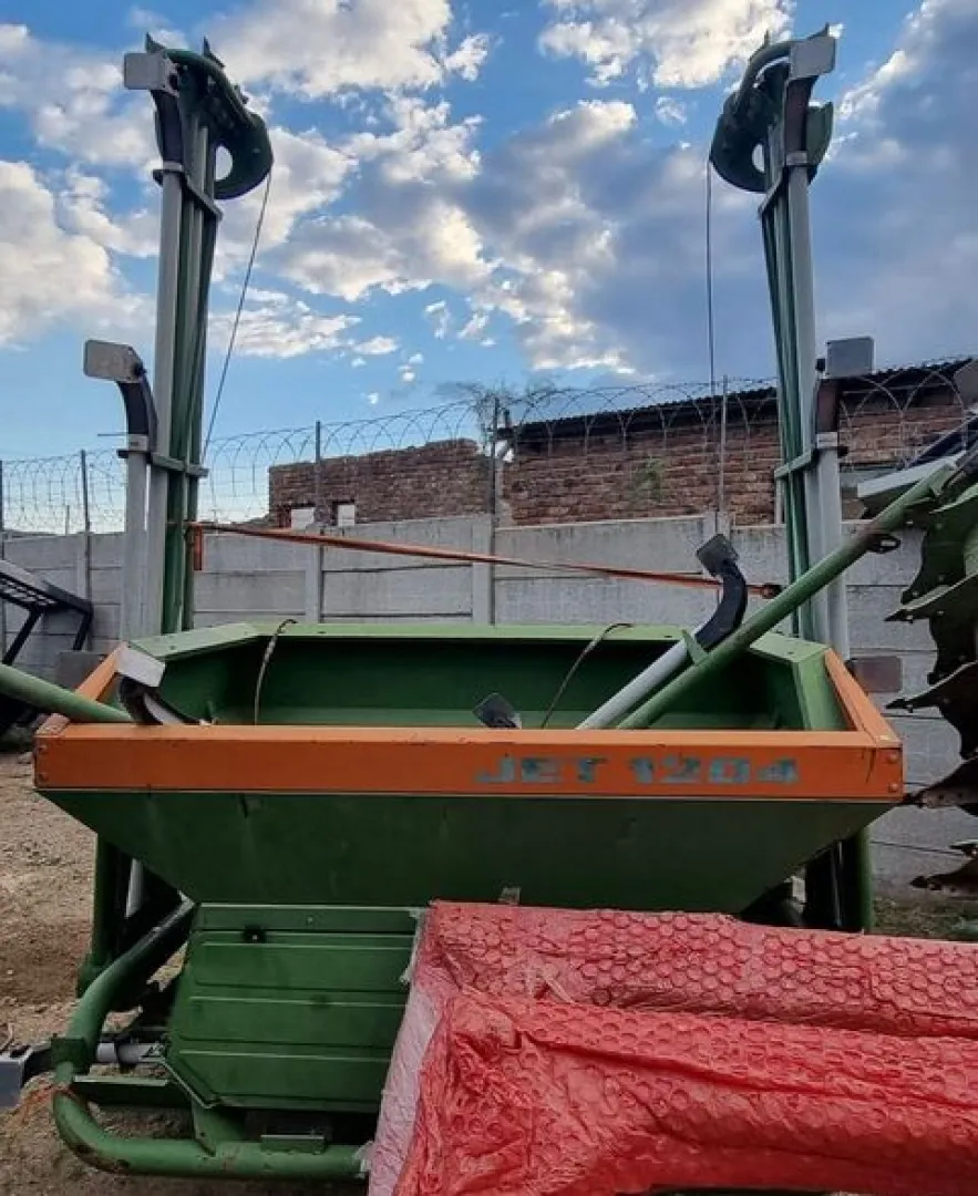 Amazone Jet 1204 | MK Landbou Dienste