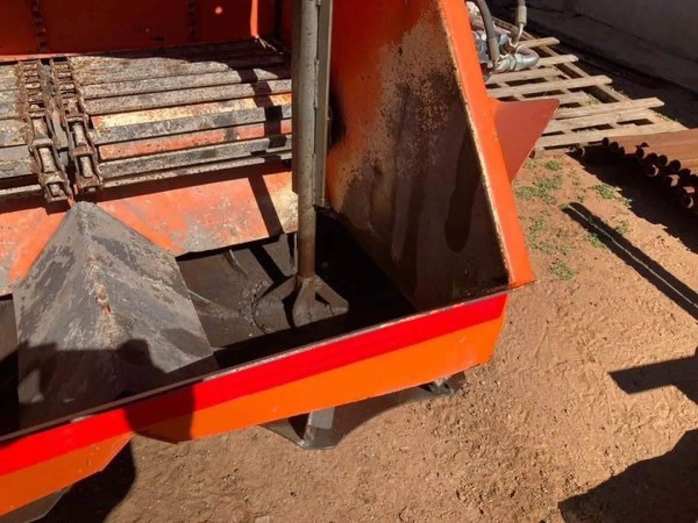 12 ton Radium Misstrooier | MK Landbou Dienste