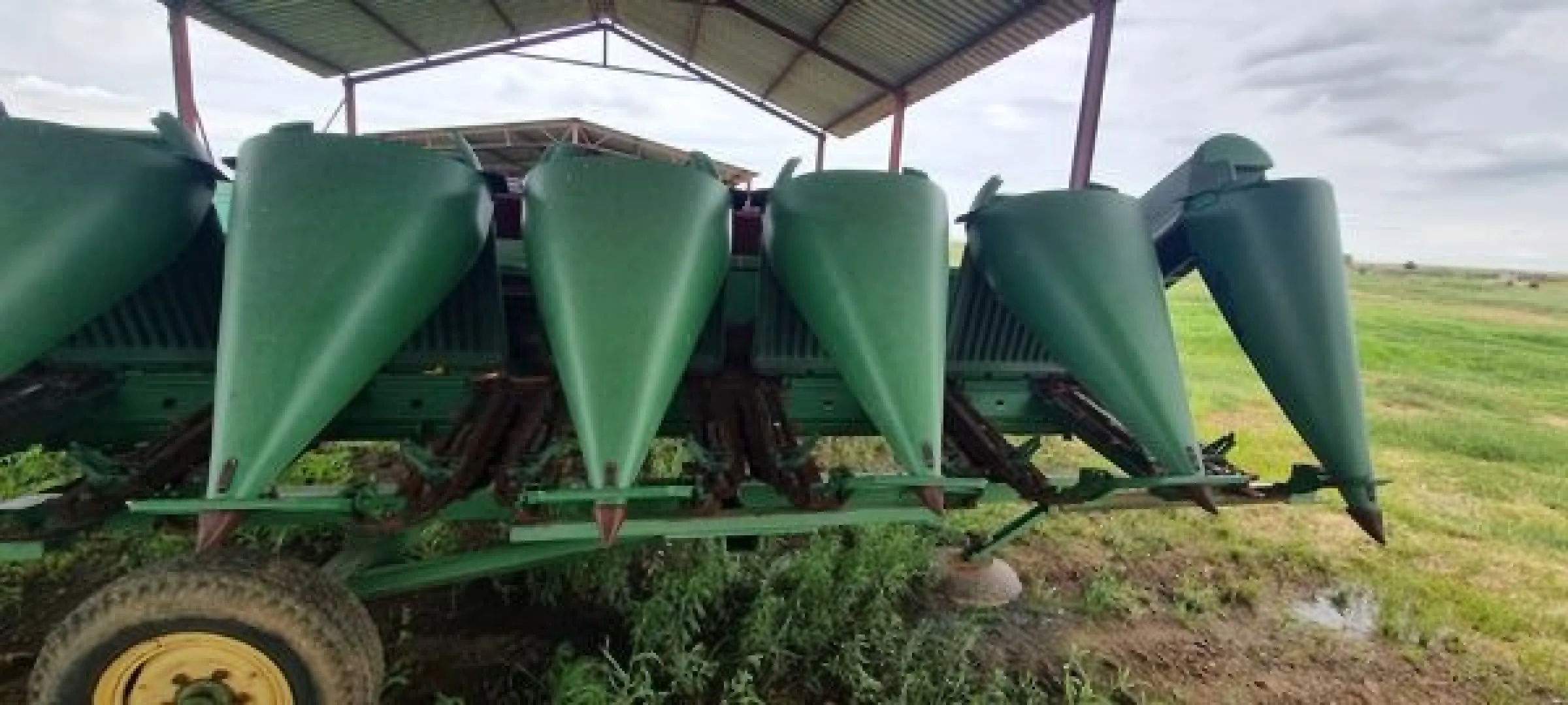 John Deere 894 plukkerkop  | MK Landbou Dienste