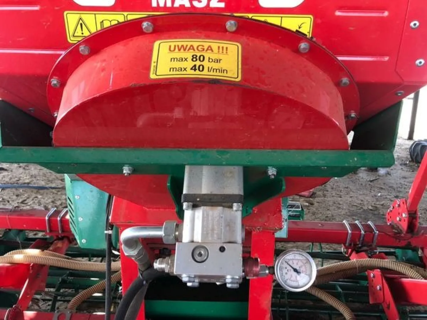 3m agromaz met seeder box  | MK Landbou Dienste