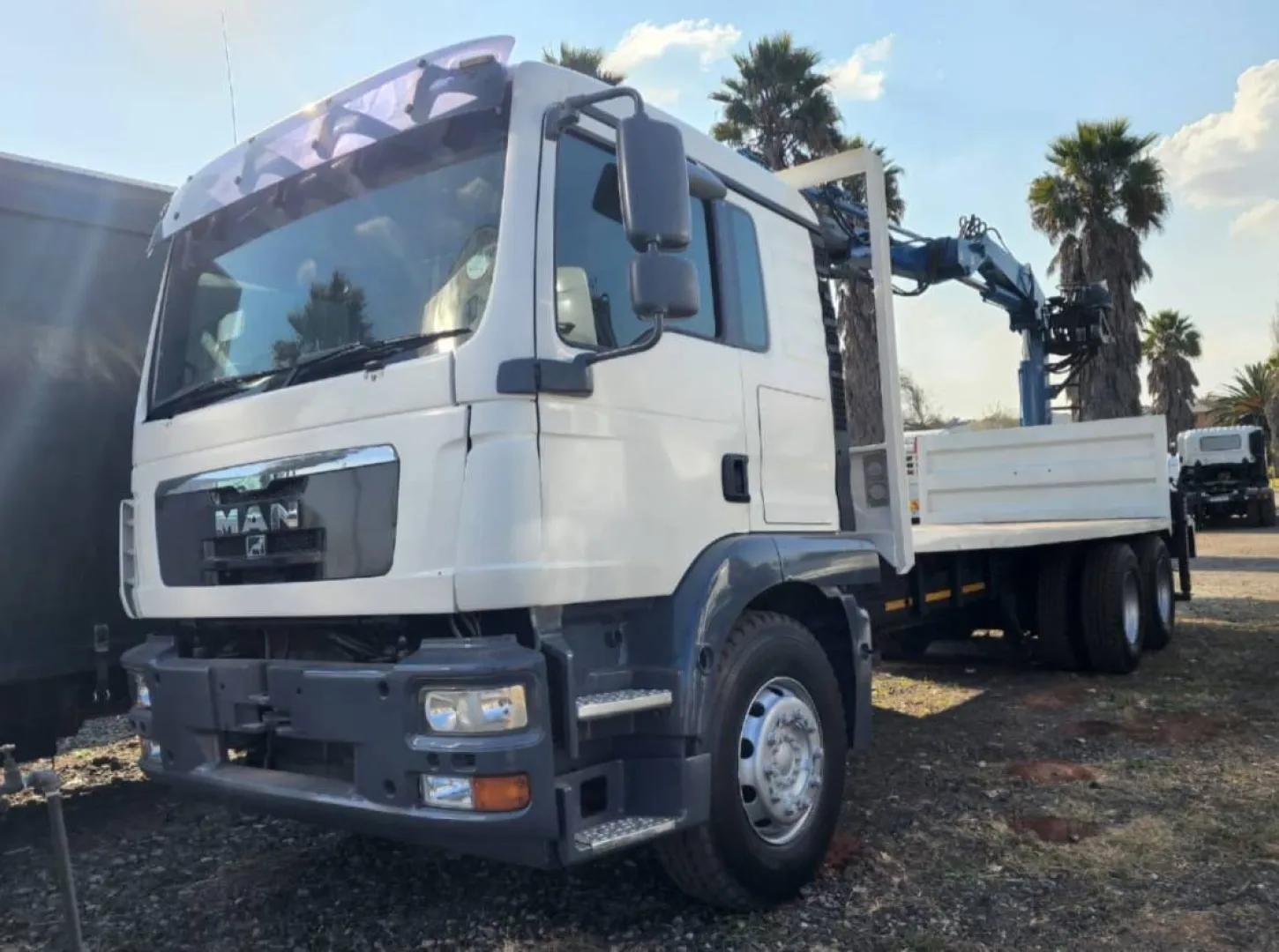2011 MAN TGM 25.280 Dropside Crane Truck