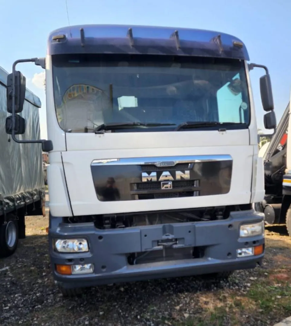 2011 MAN TGM 25.280 Dropside Crane Truck
