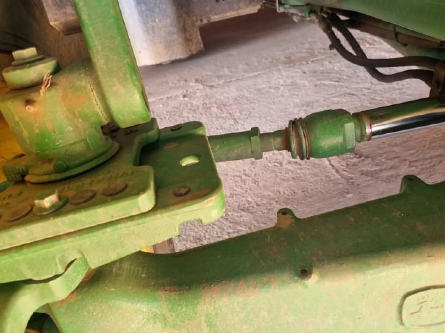 John deere 6140m | MK Landbou Dienste