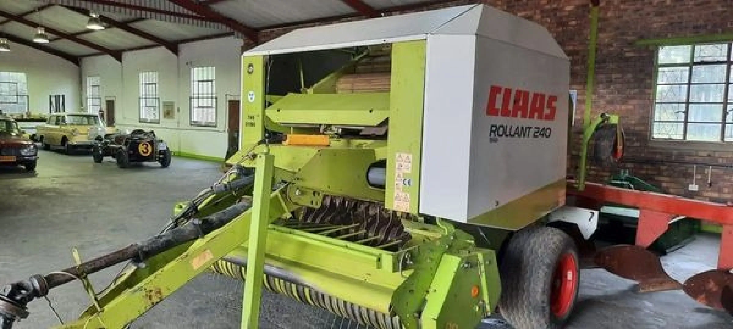 Claas Rollant 240 baler | MK Landbou Dienste