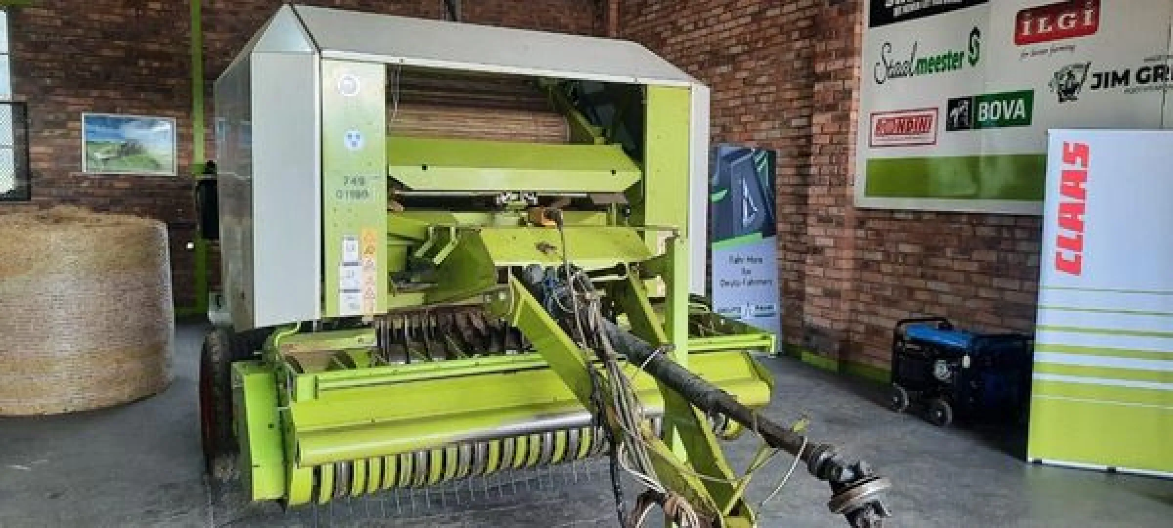 Claas Rollant 240 baler | MK Landbou Dienste