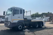2018 UD Quester CWE330 E23 Chassis Skip Loader | Wölff Autohaus