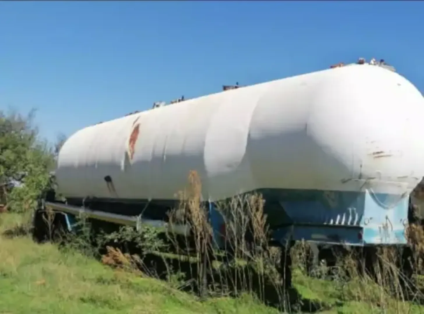 Double Axle Cement tanker | QAC Equipment