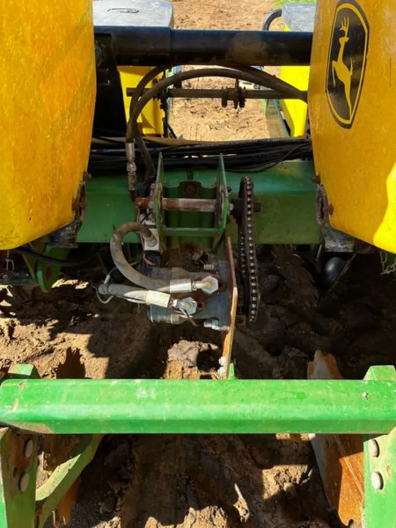 John Deere 1750 8ry 76cm planter | Agrimar