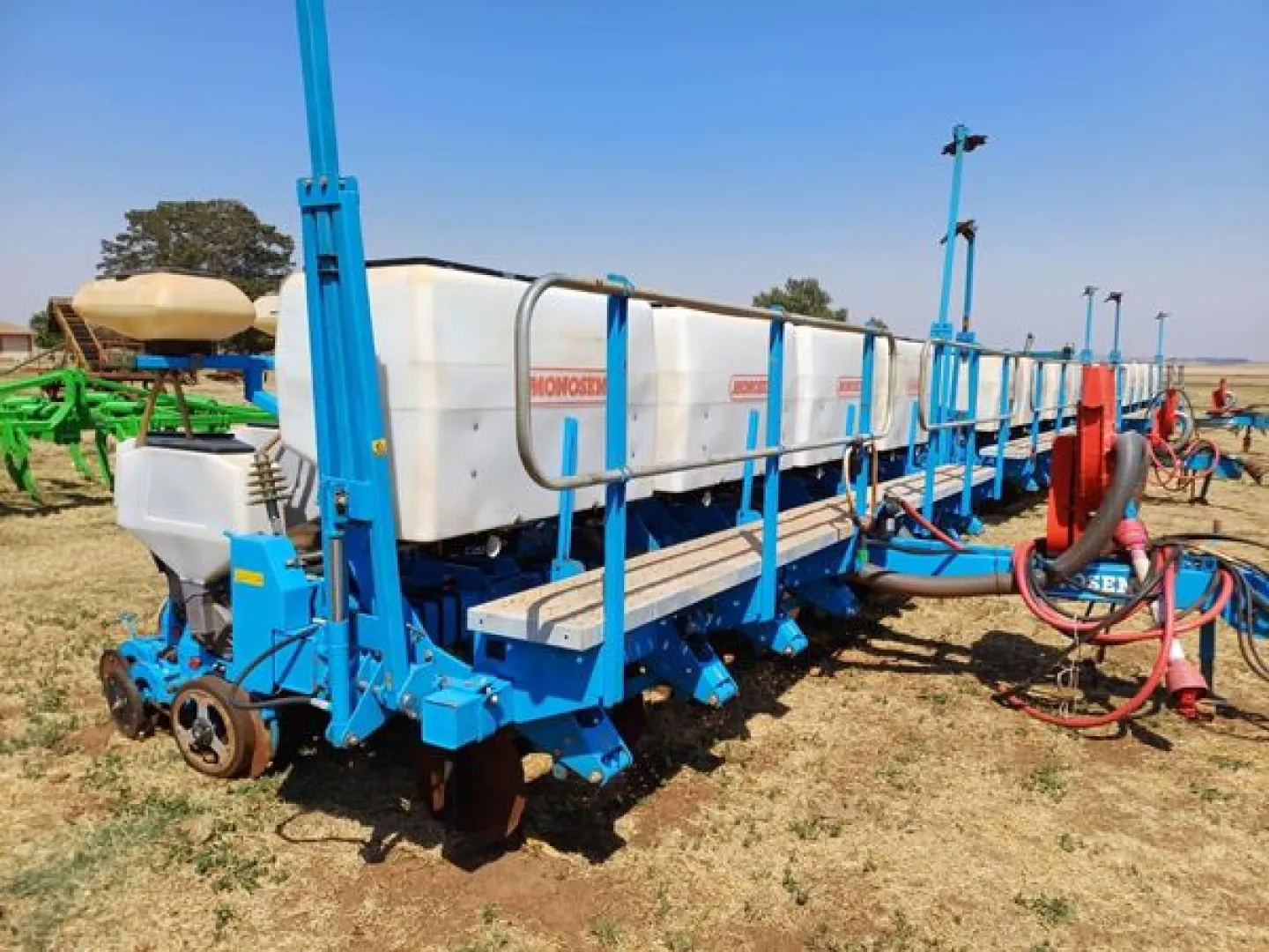 2020 Monosem Twinrow planter | Agrimar
