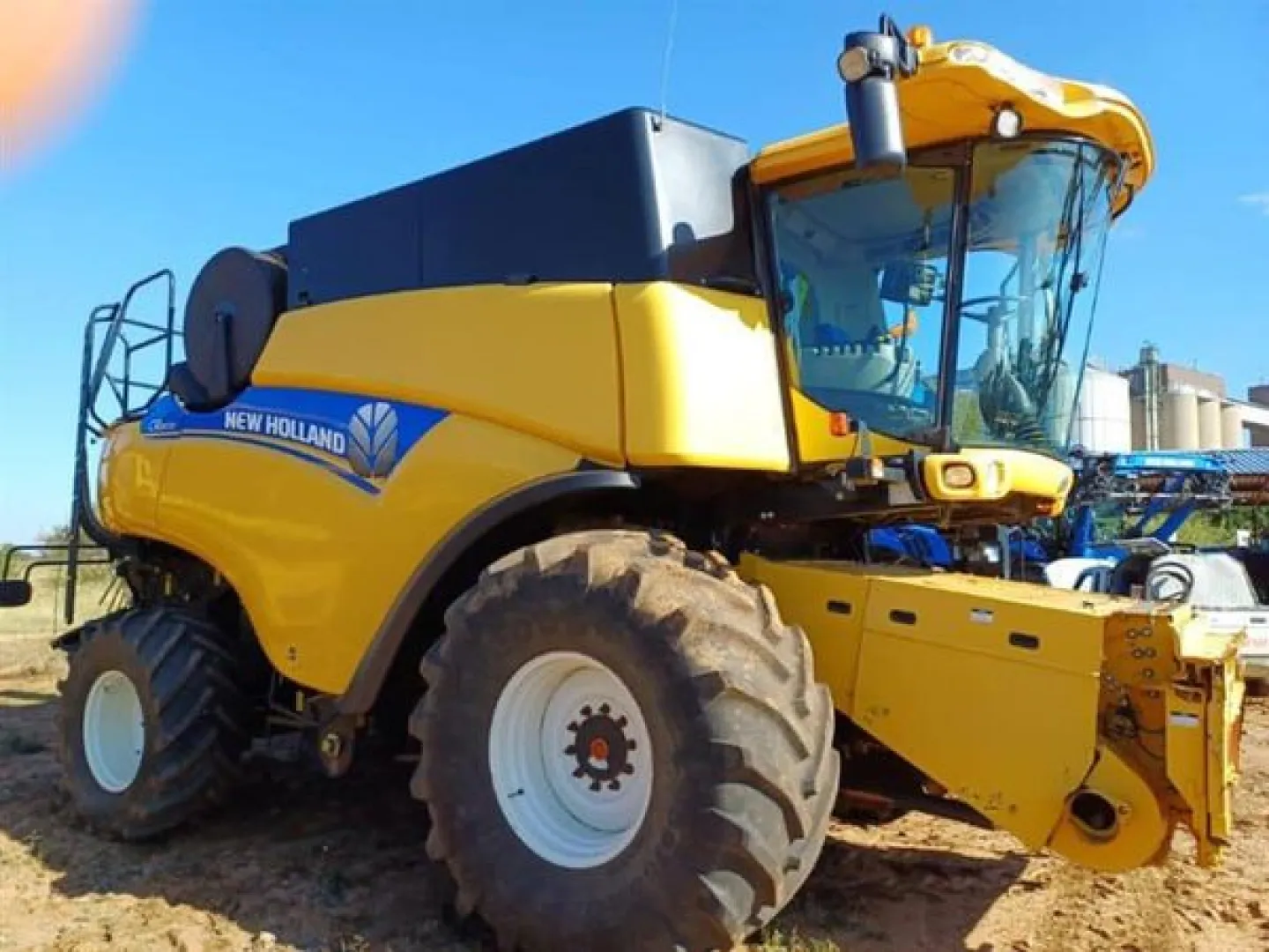 2014 New Holland CR8070 | Agrimar