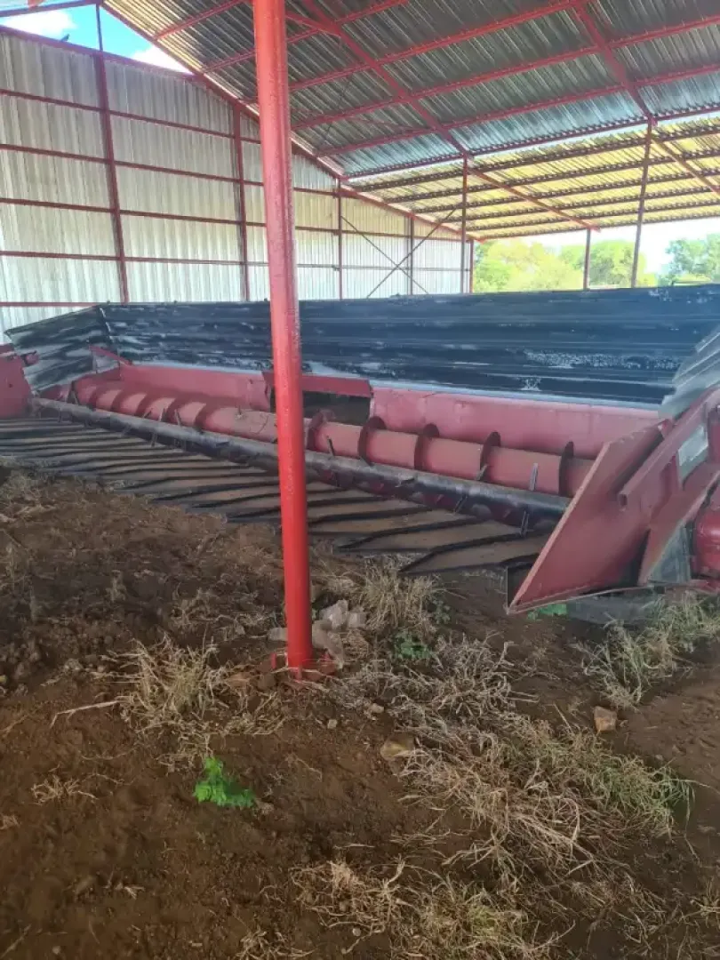The John Deere 24 ft sunflower table |  QAC Equipment