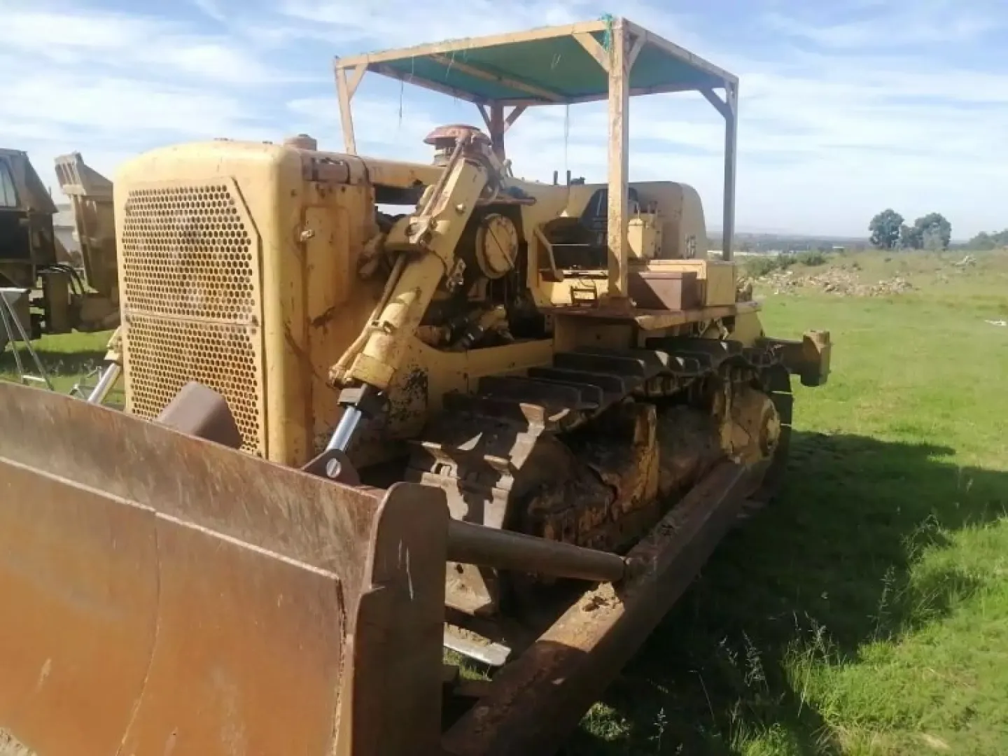 D7 CAT Dozer in Good Running Condition | QAC Equipment