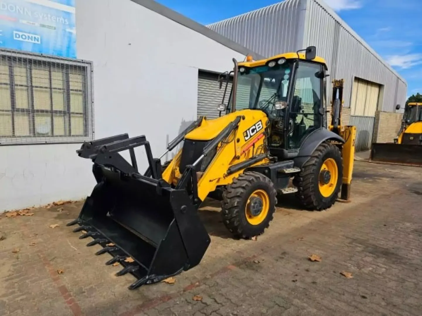 2015 JCB 3CX Sitemaster | Extended Backhoe, multi bucket | QAC Equipment