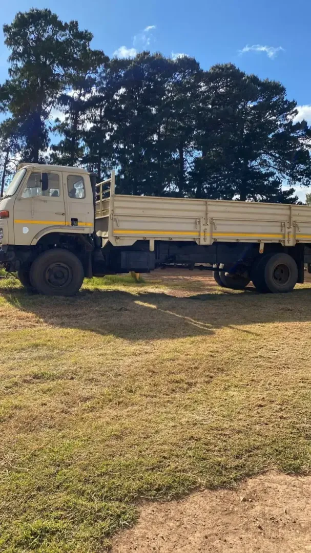 1981 Nissan UD | QAC Equipment