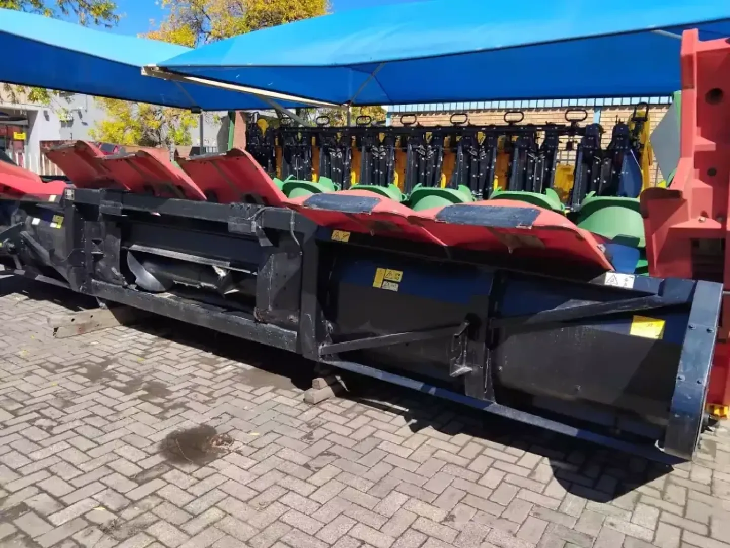 2004 Geringhoff 8 row | QAC Equipment
