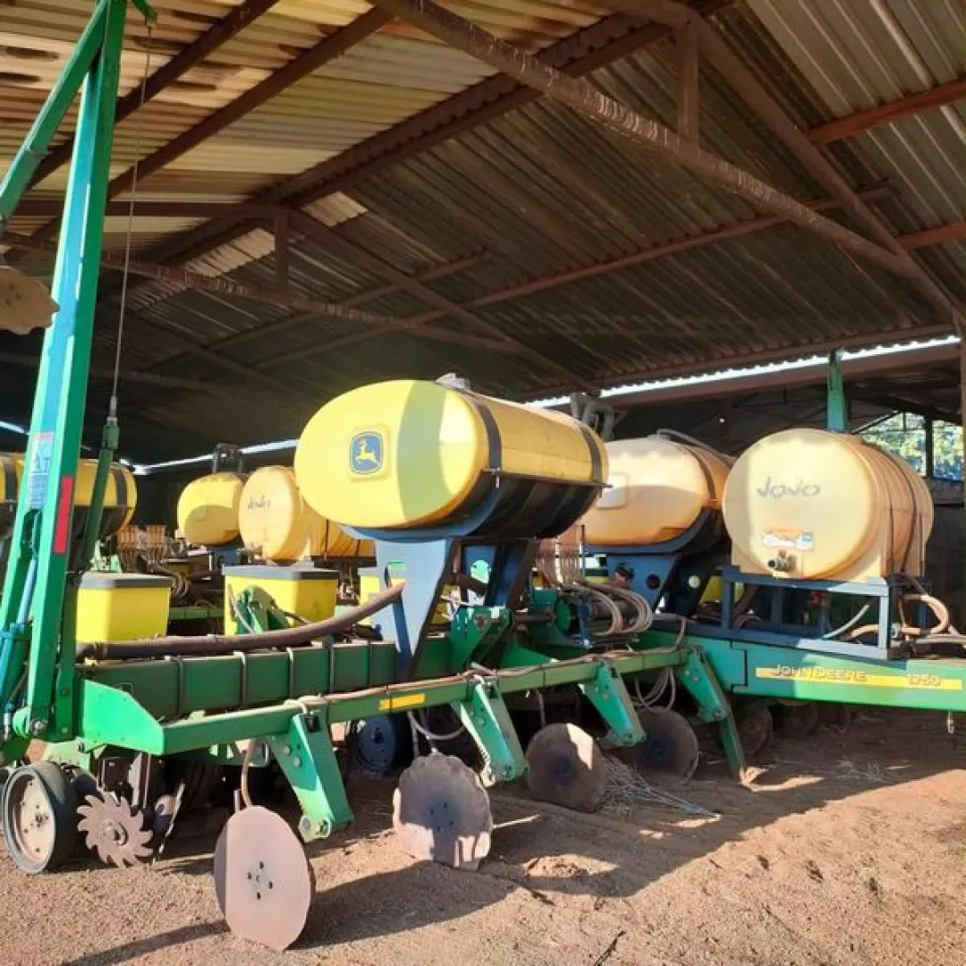 John Deere 1750 8 ry .91 planter | Agrimar