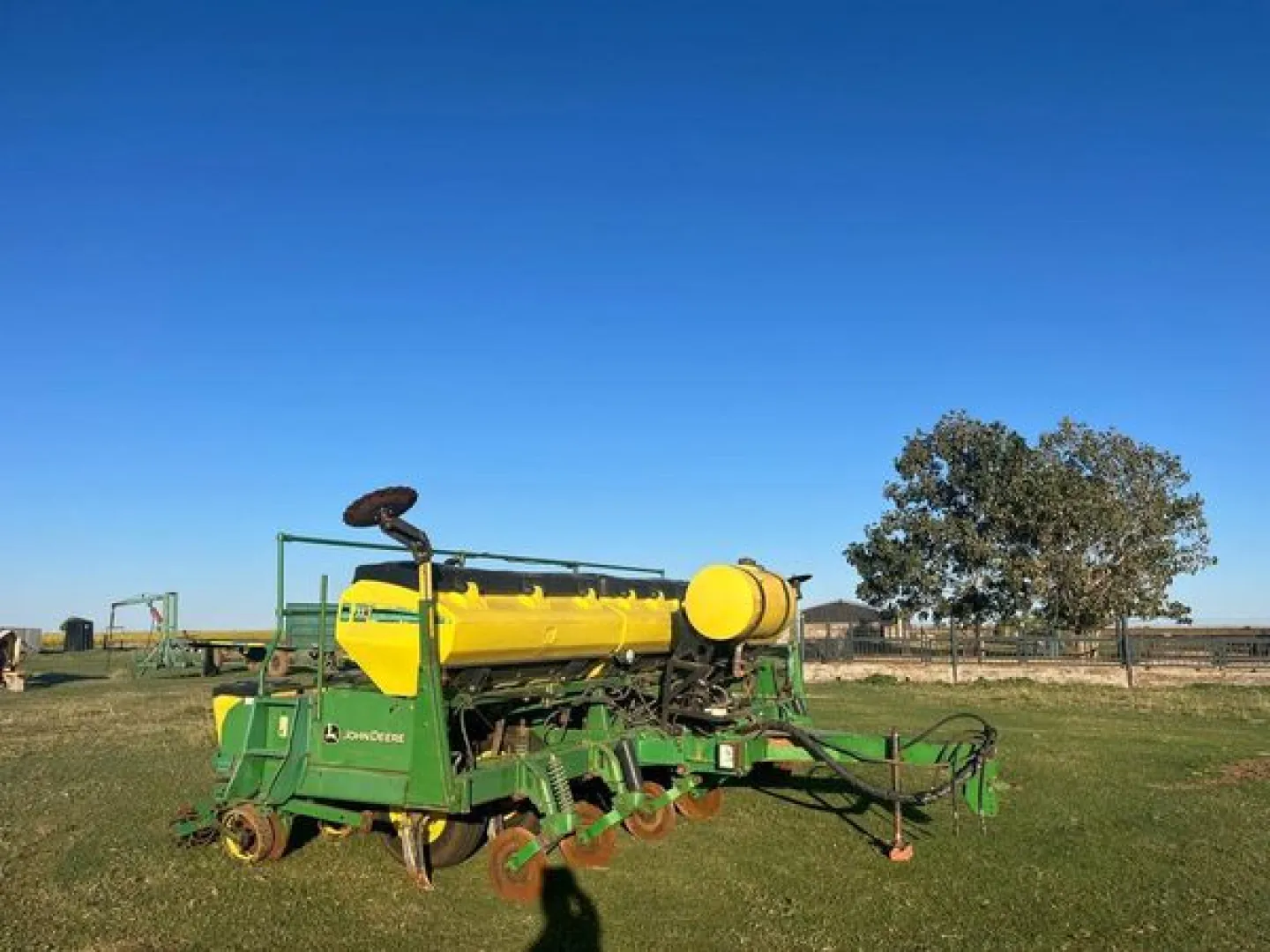 John Deere 2113 6 ry .91 planter | Agrimar