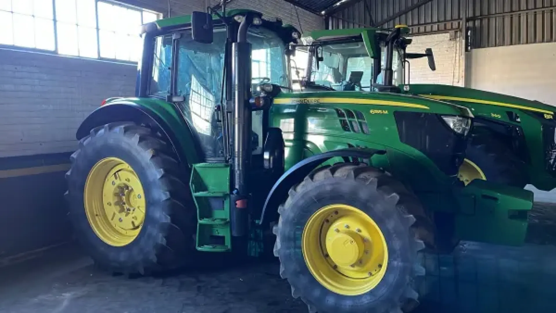 John Deere 6155M cab without screen and receiver | QAC Equipment