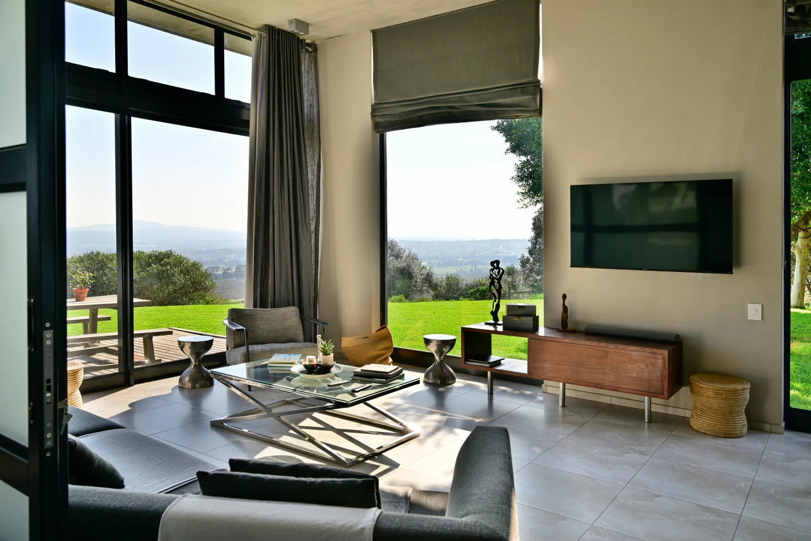 A vineyard, panoramic views and a unique lifestyle