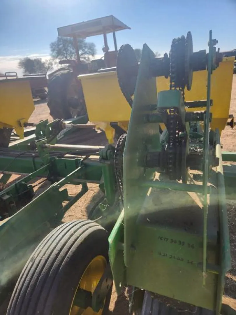 John Deere 5ry 5ft planter | Agrimar