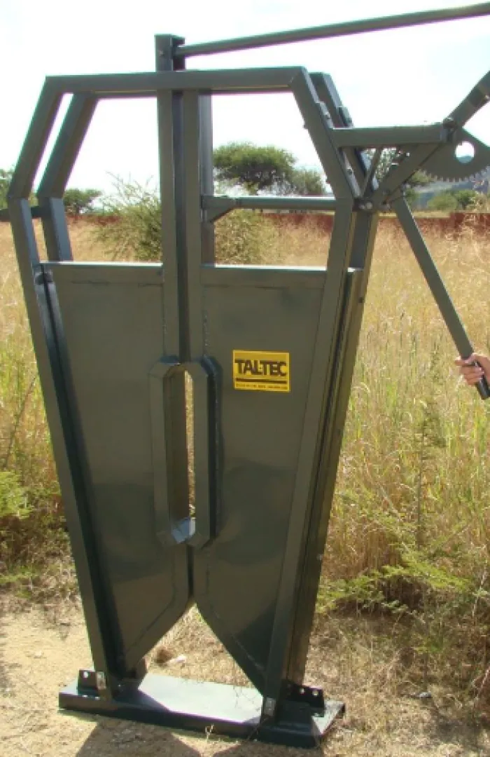 Neck Clamp - Feedlot | Tal-Tec