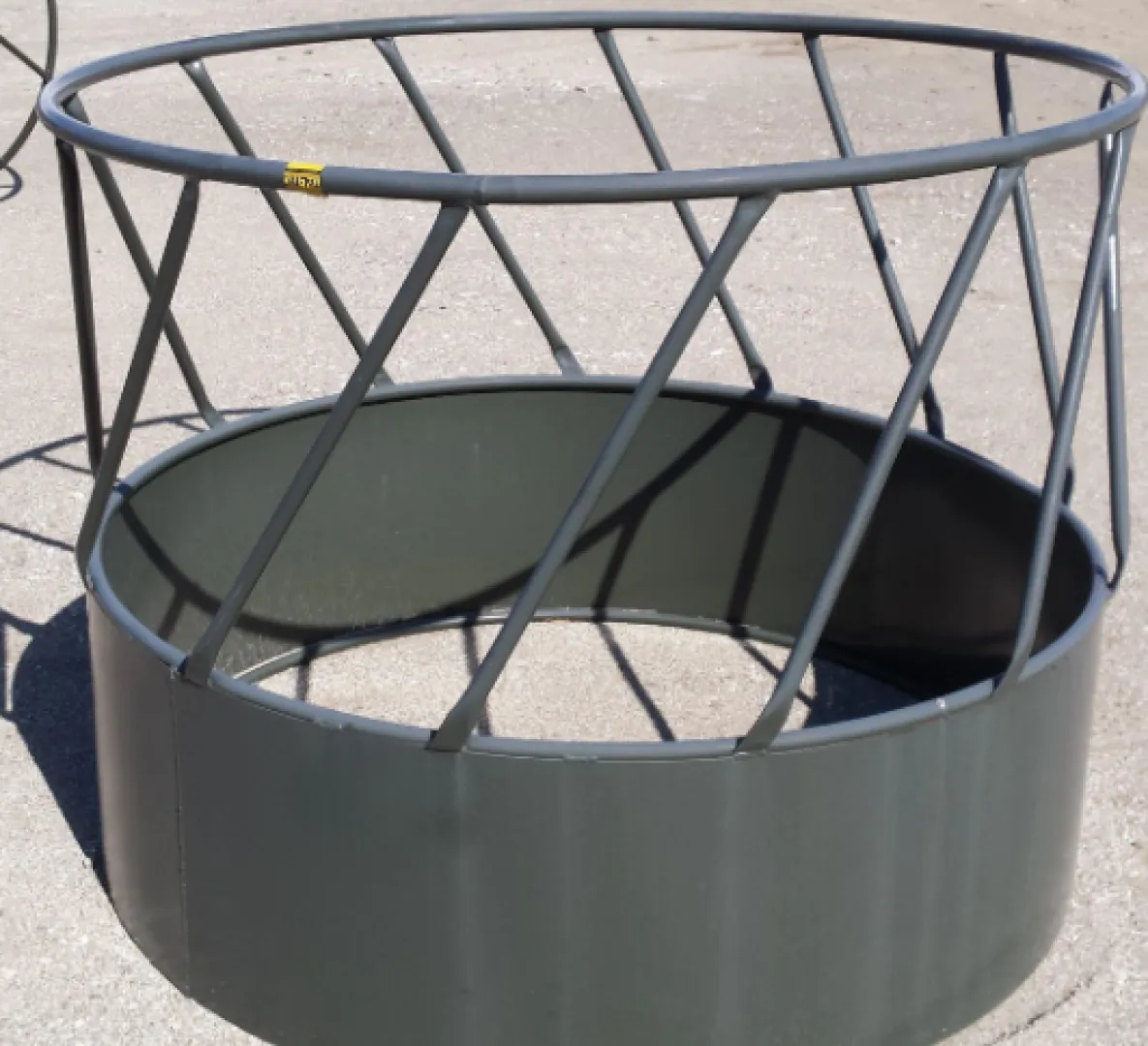 Cattle Ring Feeder with Plate 1.9m | Tal-Tec
