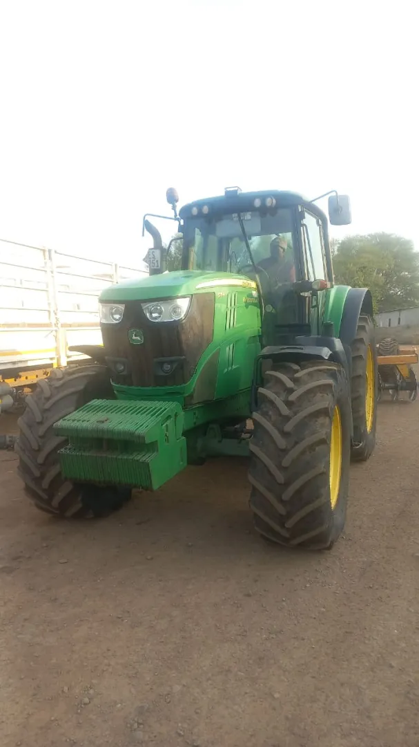 2018 John Deere 6175M