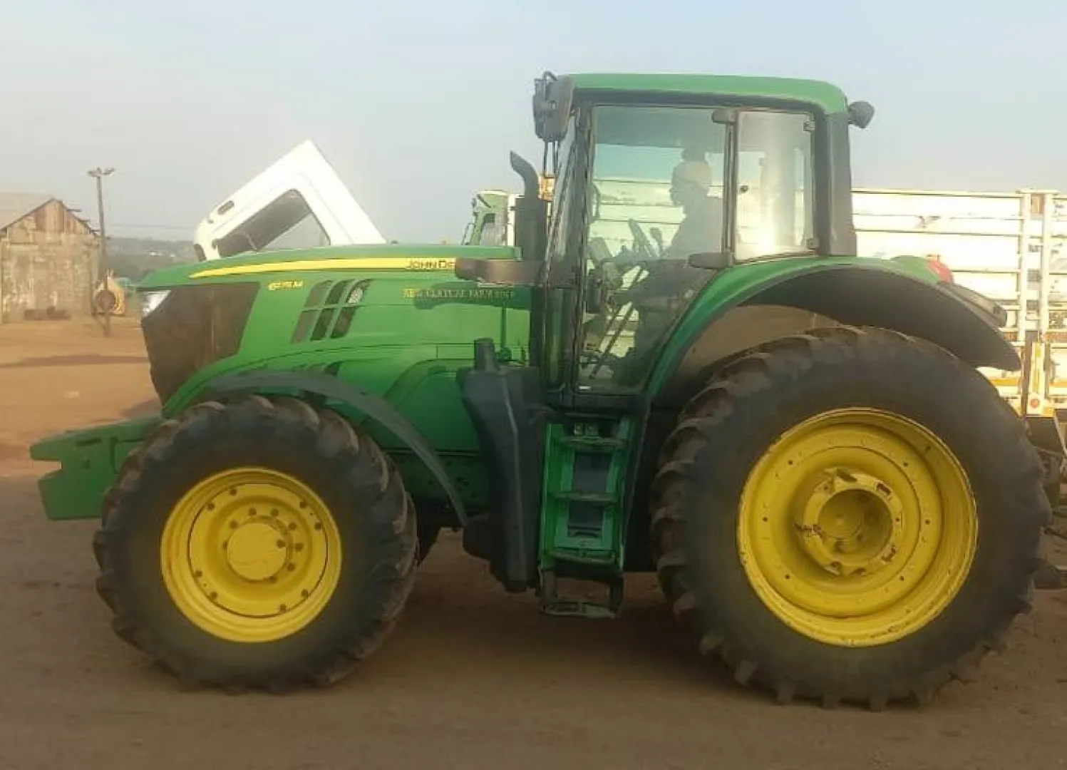 2018 John Deere 6175M