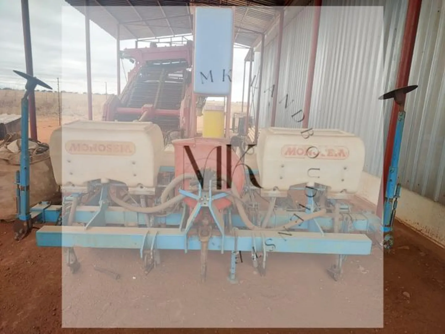 4 ry Monosem Planter | MK Landbou Dienste