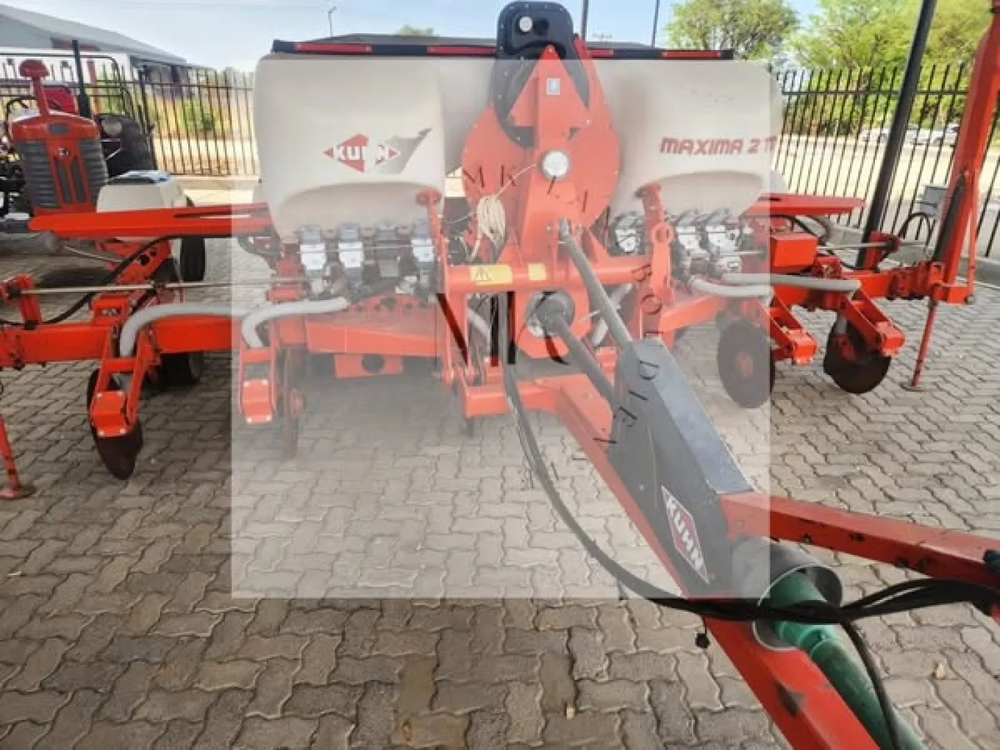 Kuhn 6ry Planter | MK Landbou Dienste