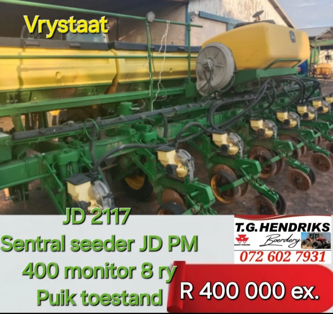John Deere 2117 | T.G. Hendriks