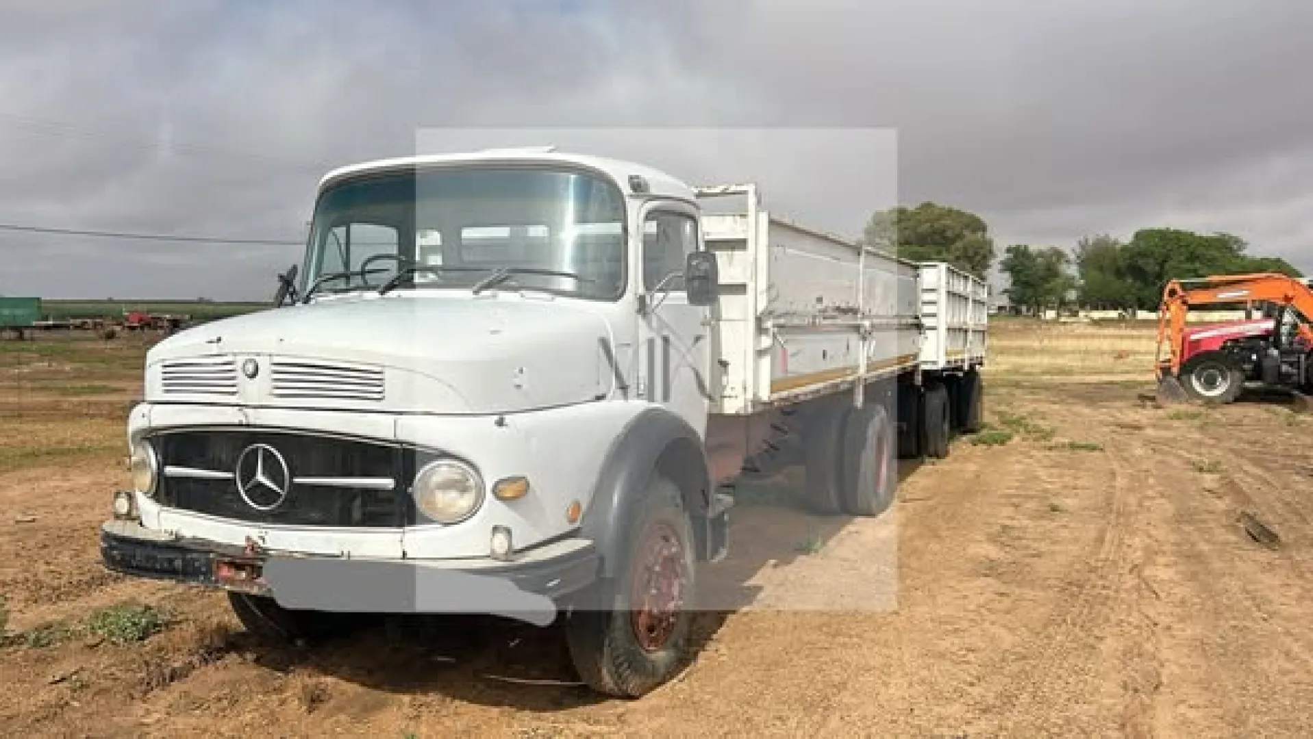 Mercedes Trok | MK Landbou Dienste