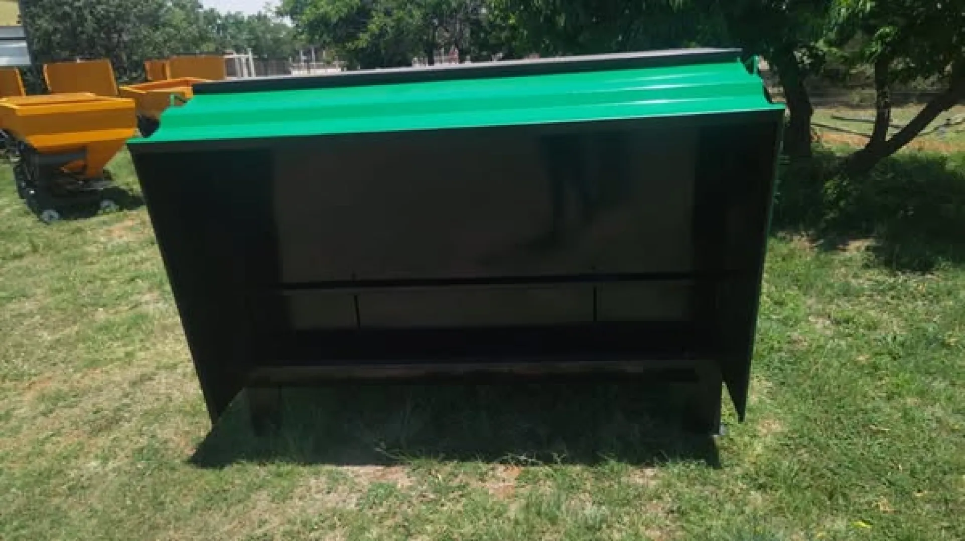 Bees feeder | MK Landbou Dienste