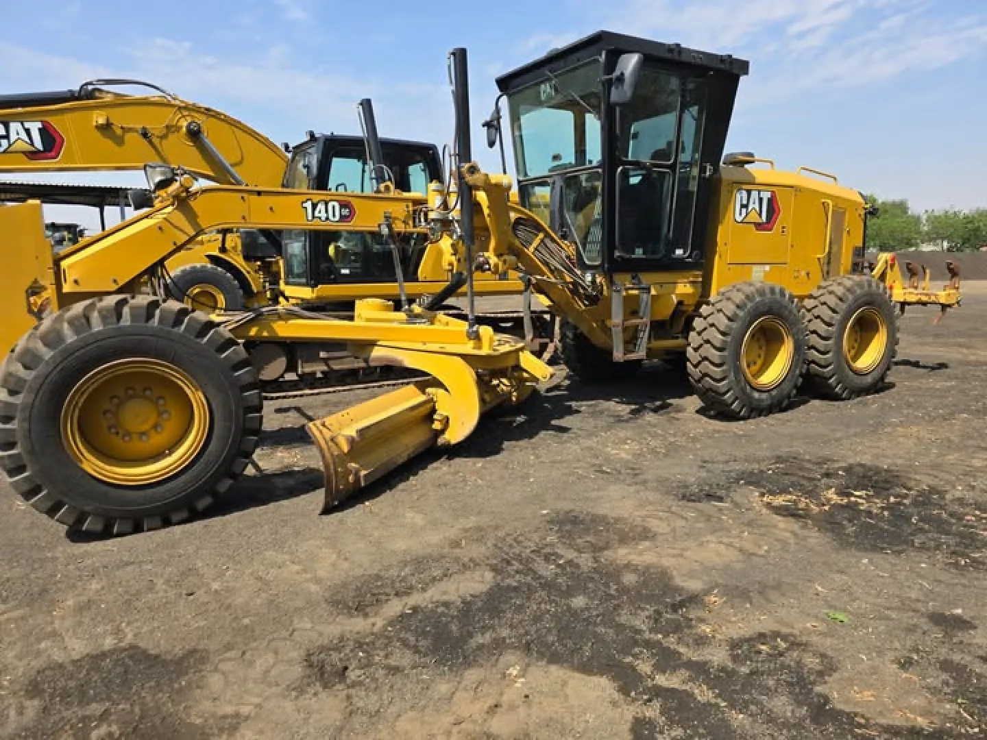 Cat 140 GC skraper | QAC Equipment