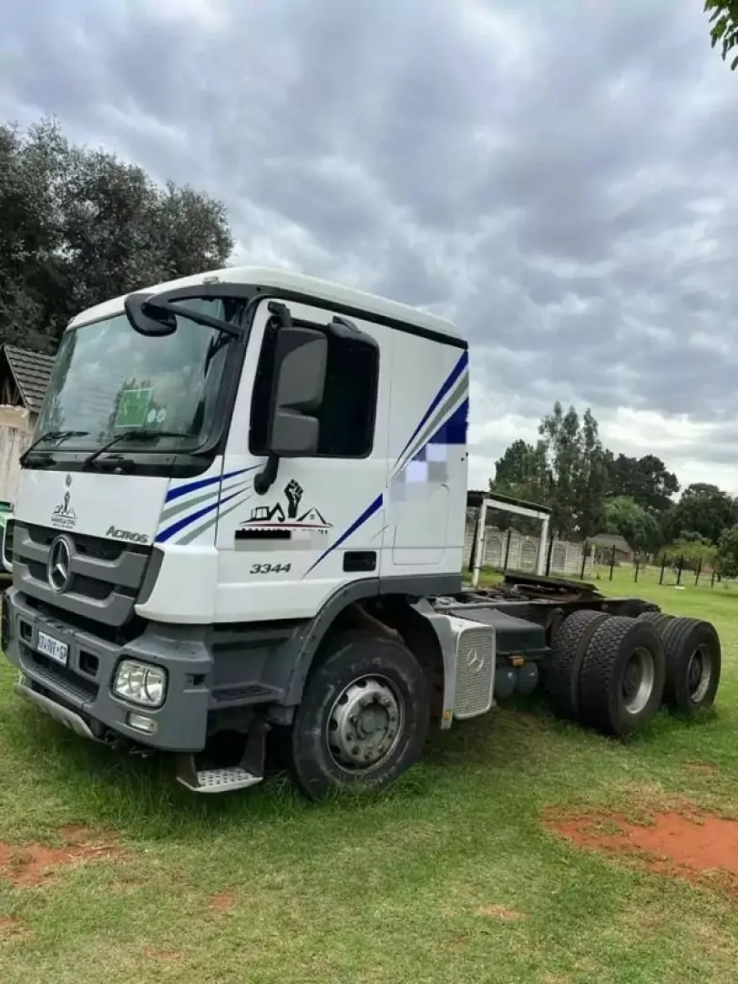 Actros 3344 Truck | QAC Equipment